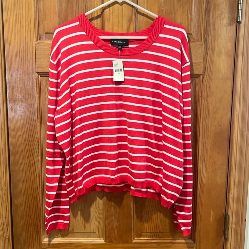 NWT lane Bryant woman’s plus size cropped striped pullover sweater size 22/24.
